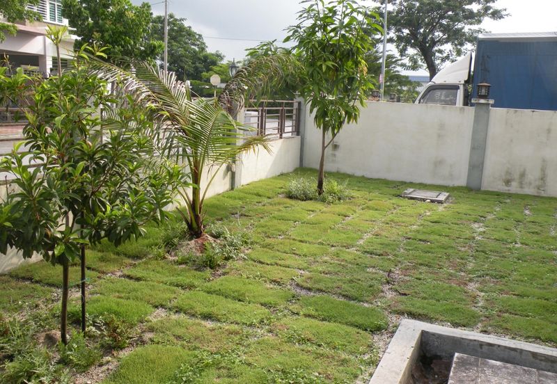 Taman Pengkalan Tiara