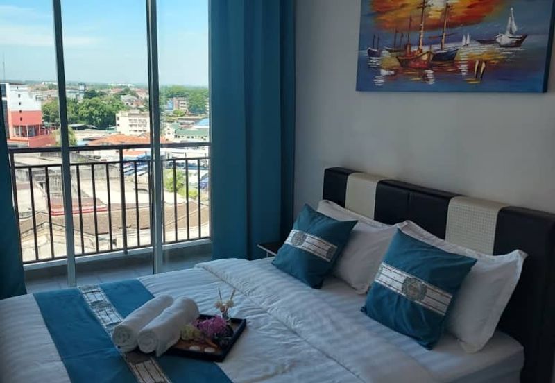 THE MAJESTIC (IMPERIAL & MAJESTIC)