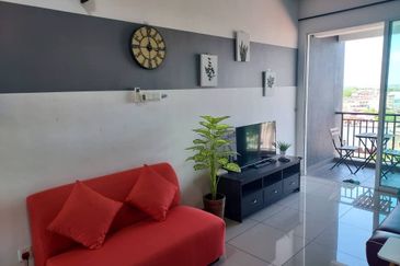 THE MAJESTIC (IMPERIAL & MAJESTIC)