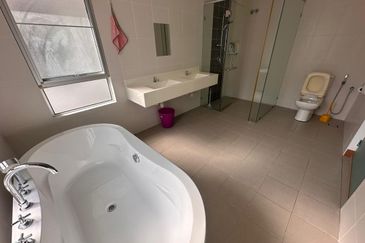 Sunway Montbleu Residence Townhouse  For Sale - Lowest unit with good condition