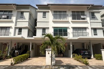Sunway Montbleu Residence Townhouse  For Sale - Lowest unit with good condition