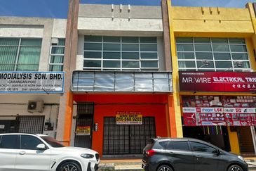 Double Storey Shop For Sale in Soon Choon Ipoh-Facing Main Road