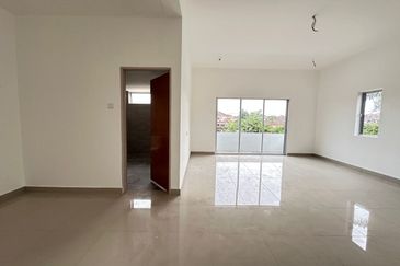 Double Storey Bungalow House at Station 18 Ipoh-Brand New 
