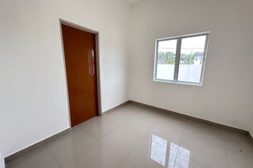 Double Storey Bungalow House at Station 18 Ipoh-Brand New 