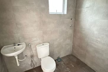 Double Storey Bungalow House at Station 18 Ipoh-Brand New 