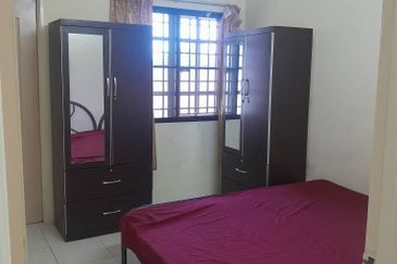 Double Storey House For Rent at Klebang Ipoh-Partially Furnished