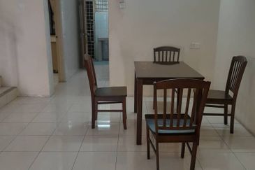Double Storey House For Rent at Klebang Ipoh-Partially Furnished