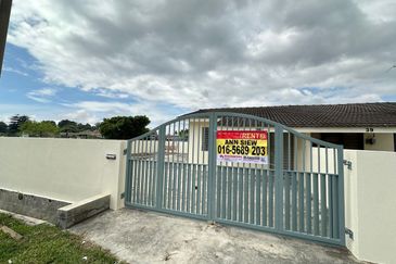 Single Storey Corner House For rent in Pengkalan Ipoh-Bigger Land area