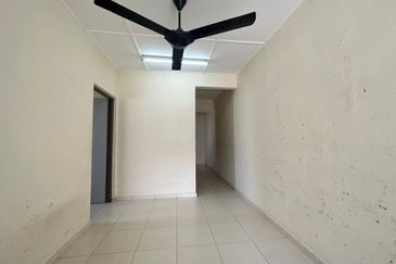Single Storey Corner House For rent in Pengkalan Ipoh-Bigger Land area