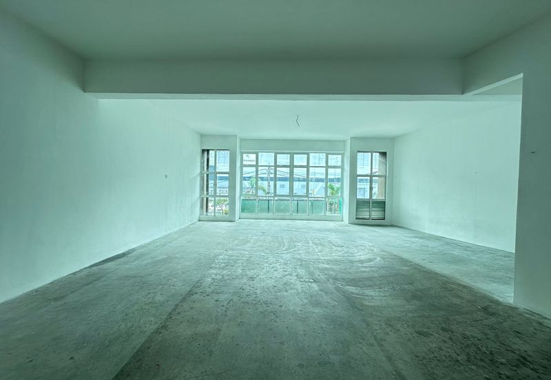 Ipoh Station 18 Shop/office lot For Rent- 1st Floor 2nd Floor available-Crowded Area 