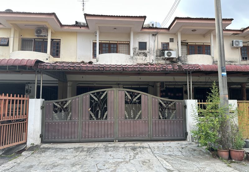 TAMAN PENGKALAN HARAPAN