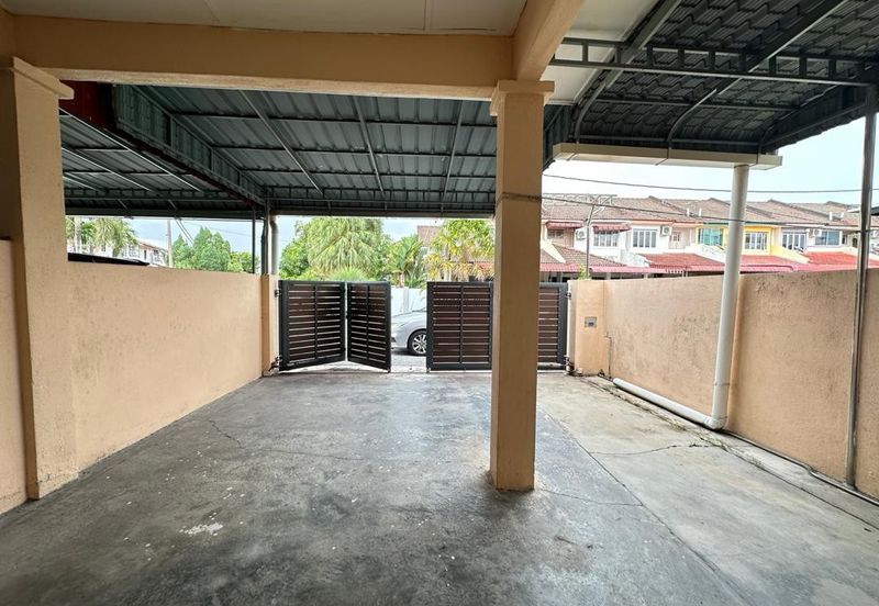 Double Storey House For Sale in Menglembu Ipoh-Convenience area and Move in condition  