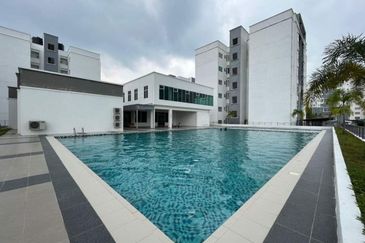 CASA RESIDENCES, CHEMOR