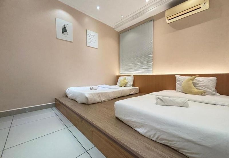 THE MAJESTIC (IMPERIAL & MAJESTIC)