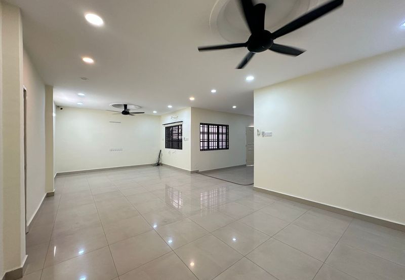 Double Storey Endlot House For Rent in Pengkalan Ipoh-Fully Renovated 