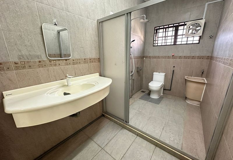 Double Storey Endlot House For Rent in Pengkalan Ipoh-Fully Renovated 