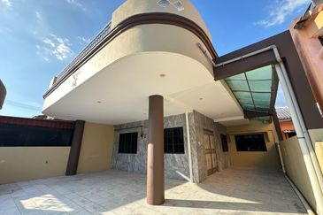 Double Storey Endlot House For Rent in Pengkalan Ipoh-Fully Renovated 