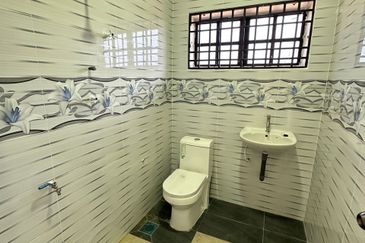 Double Storey Endlot House For Rent in Pengkalan Ipoh-Fully Renovated 