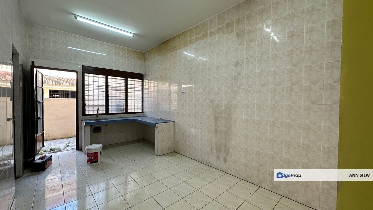 Double Storey House For Rent in Menglembu Ipoh-Convenience area, Perak, Kinta