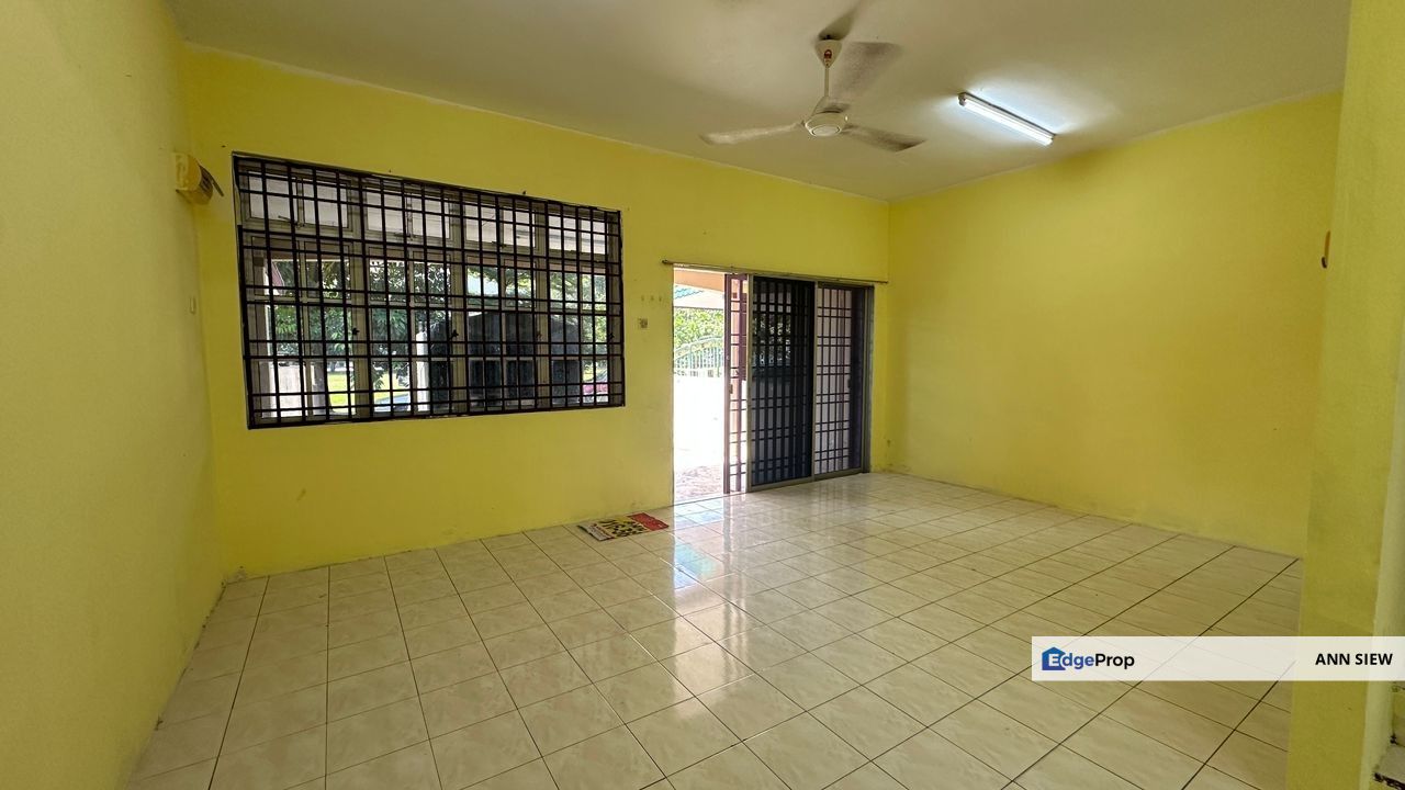 Double Storey House For Rent in Menglembu Ipoh-Convenience area, Perak, Kinta