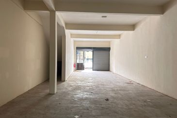 Double Storey Shop Lot For Rent in Ipoh Pasir Puteh/Ipoh Town Center