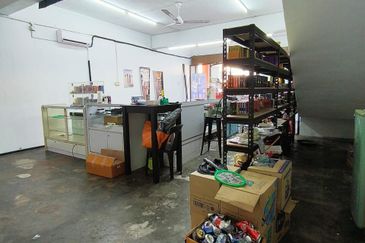 Double Storey Shop Lot For Sale in Station 18 Ipoh - Facing Main Road
