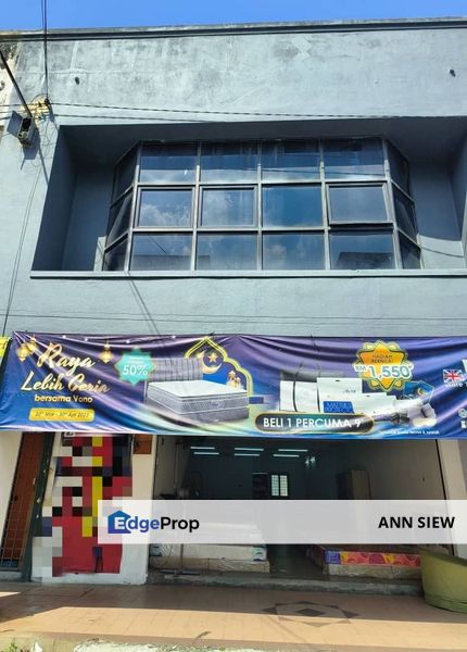 Double Storey Shop Lot For Sale in Station 18 / Pengkalan Ipoh with Tenant, Perak, Ipoh