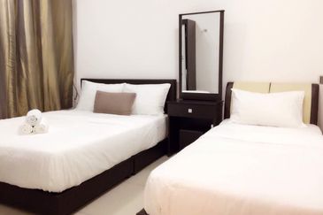 THE MAJESTIC (IMPERIAL & MAJESTIC)