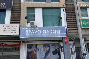 Ipoh Bercham 2nd Floor Office Lot For Rent  -facing main road