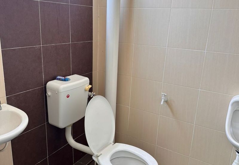 Ipoh Bercham 2nd Floor Office Lot For Rent  -facing main road