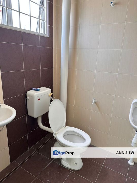 Ipoh Bercham 2nd Floor Office Lot For Rent  -facing main road, Perak, Ipoh