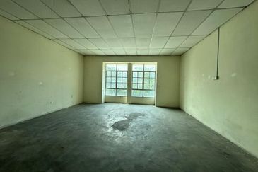 Double Storey Shop Lot For Sale in Klebang Chemor Ipoh Perak 