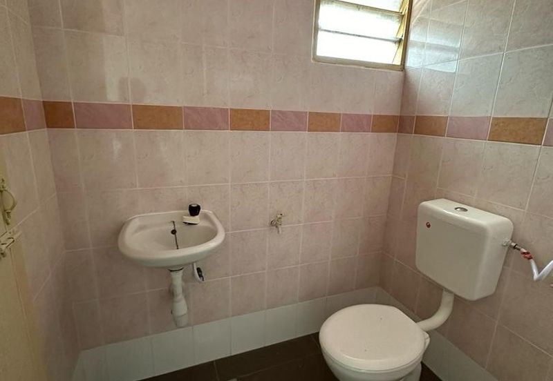 Double Storey Shop Lot For Sale in Klebang Chemor Ipoh Perak 