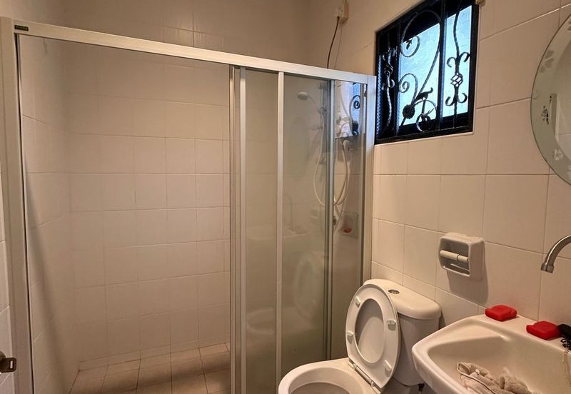 Double Storey Bungalow House For Rent at Klebang Ipoh-Newly Refurbished and Bigger Land area