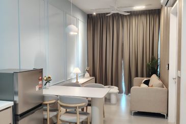 Laurel Residence