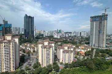 Savvy @ Riana Dutamas