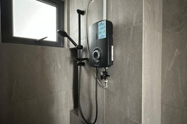 Savvy @ Riana Dutamas