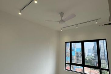 Savvy @ Riana Dutamas