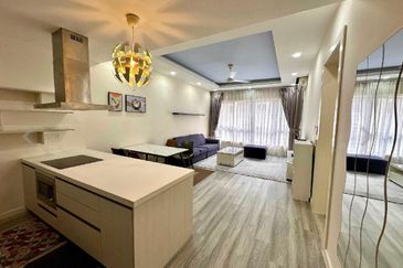 Sixceylon Condominium