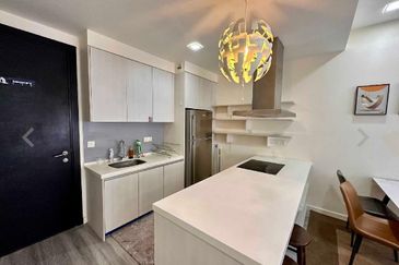 Sixceylon Condominium