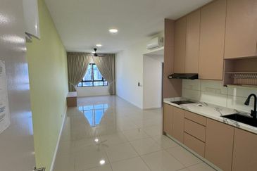 Savvy @ Riana Dutamas