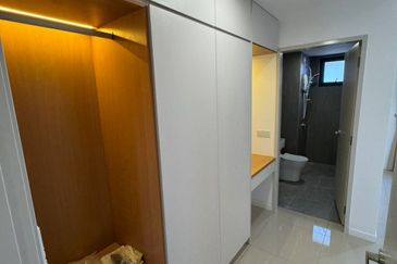 Savvy @ Riana Dutamas