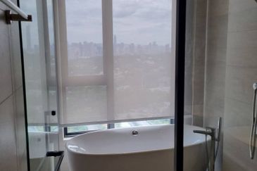 Residensi Solaris Parq