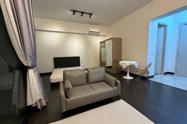 28 Boulevard (28 BLVD)