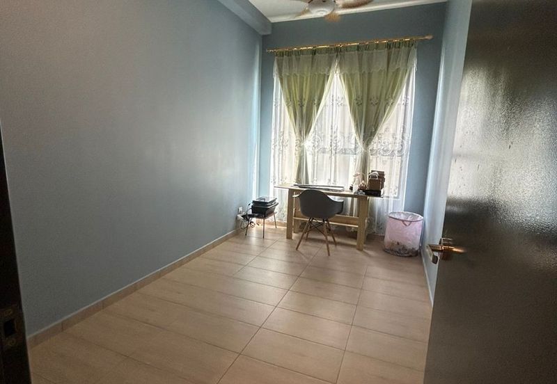 The Hipster @ Taman Desa