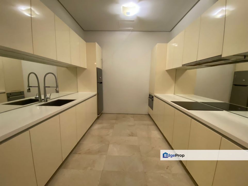 VIPOD RESIDENCES, 2+1 BEDROOMS FOR SALE, KLCC, KUALA LUMPUR., Kuala Lumpur, KLCC