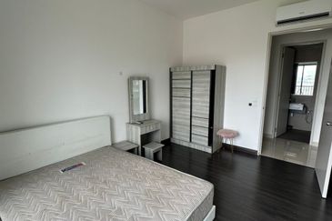 28 Boulevard (28 BLVD)