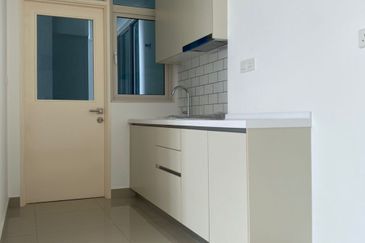 East Parc @ Menjalara