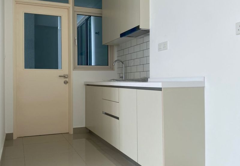 East Parc @ Menjalara