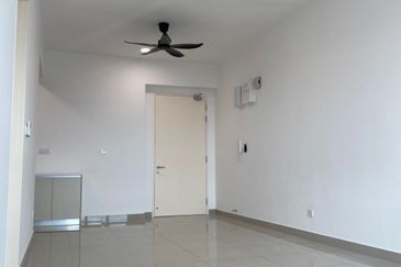 East Parc @ Menjalara